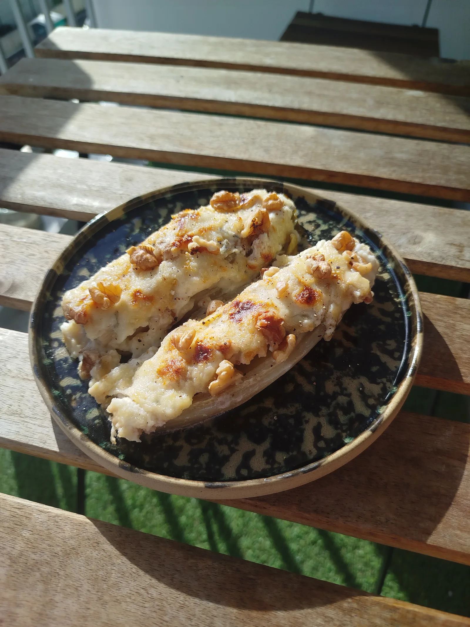 Endives farcies au roquefort et aux noix