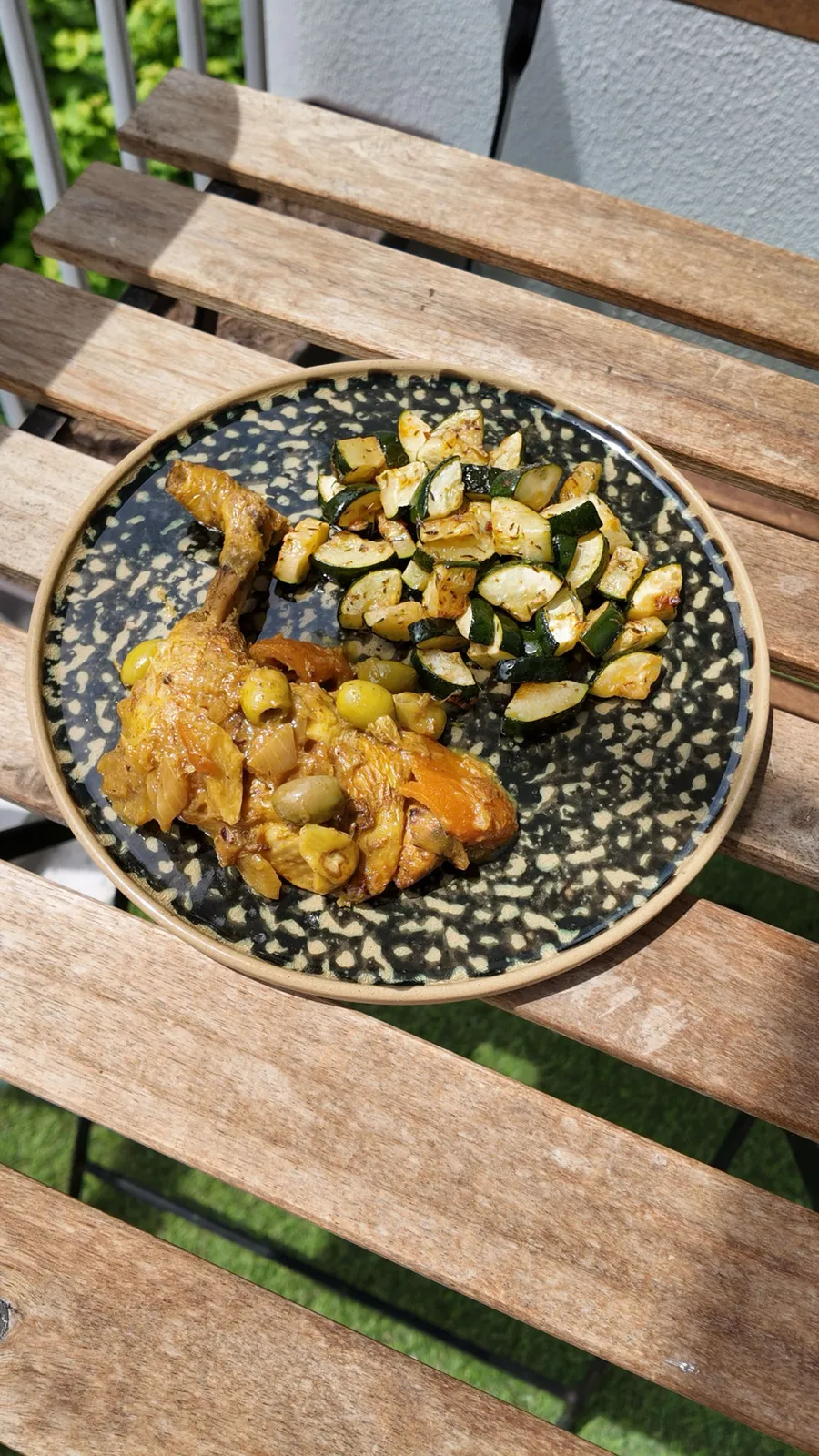 Poulet aux olives et aux citrons confits